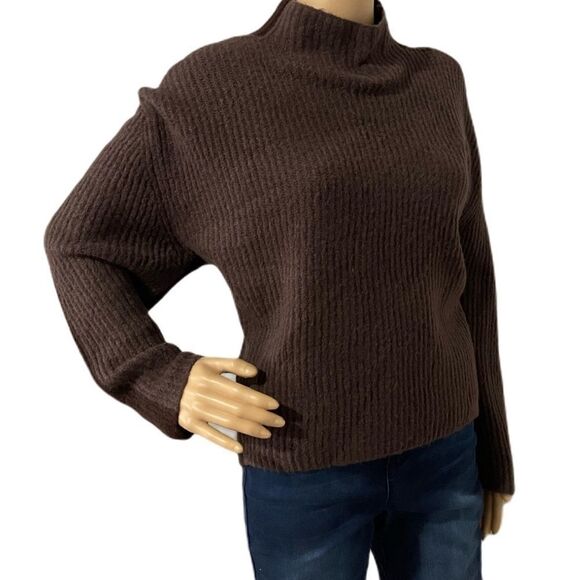 Prologue Oversized Boxy Crop Sweater - Picture 2 of 11